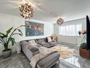 Photo 17- click for photo gallery